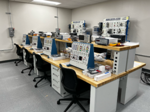 Loudoun campus AC/DC Lab